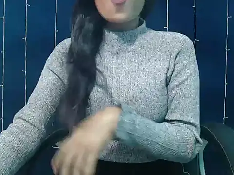 Snapshot of Yashi chatting on 17, 11, 2025 Yashi online show from 17, 11, 2025