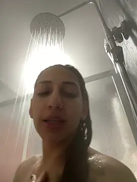 julialupato1606 online show from 4, 3, 2026