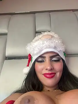 Snapshot of Maddy_Rouse_ chatting on 25, 12, 2024 Maddy Rouse online show from 25, 12, 2024