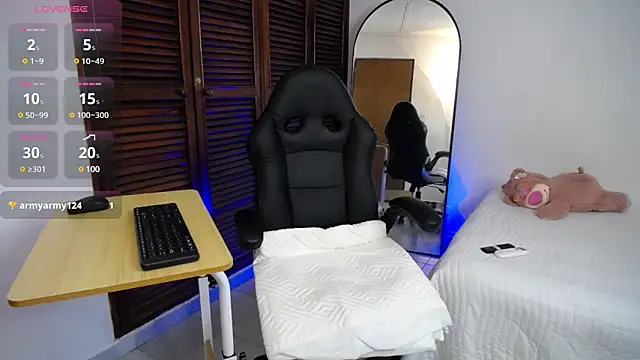 Snapshot of karoll_marquez chatting on 18, 1, 2025 karoll marquez online show from 18, 1, 2025