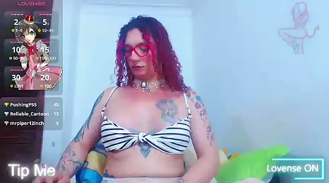 Skarleth77 online show from 17, 3, 2025