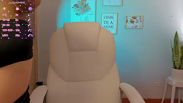 Elena Ruiz online show from 31, 1, 2025