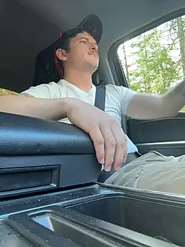 Snapshot of skittlez82 chatting on 1, 11, 2025 skittlez82 online show from 1, 11, 2025