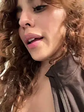 Katee Jones online show from 17, 2, 2026