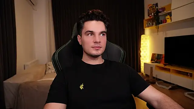 Snapshot of billypassion chatting on 25, 11, 2025 billypassion online show from 25, 11, 2025