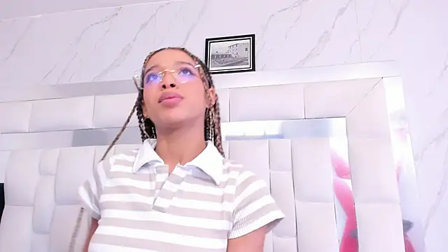 Snapshot of BritneyCollins chatting on 14, 9, 2025 BritneyCollins online show from 14, 9, 2025