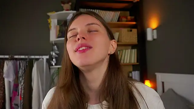 Snapshot of DarylBarks chatting on 29, 11, 2025 DarylBarks online show from 29, 11, 2025