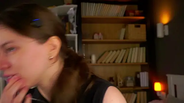 Snapshot of DarylBarks chatting on 30, 11, 2025 DarylBarks online show from 30, 11, 2025