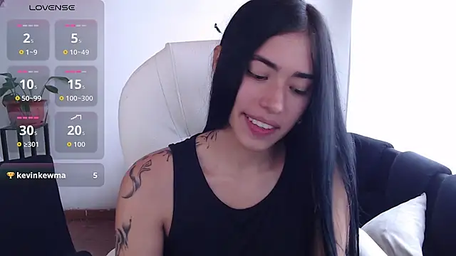 LESLIEBLACK  online show from 5, 8, 2026