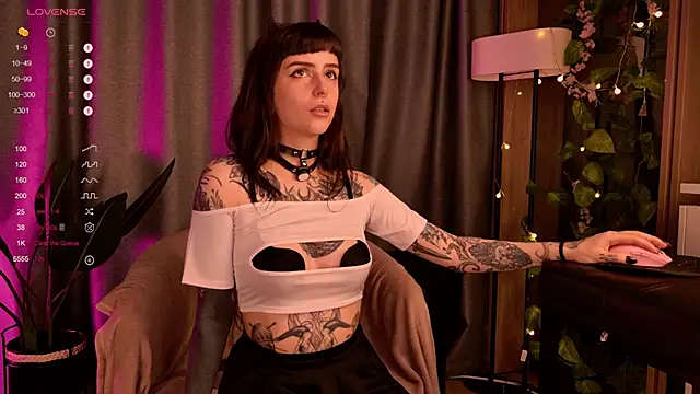 MichaellaMoon online show from 11, 12, 2024