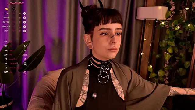 MichaellaMoon online show from 12, 12, 2024