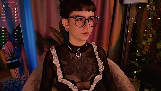 MichaellaMoon online show from 28, 1, 2025