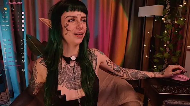 MichaellaMoon online show from 2, 2, 2025