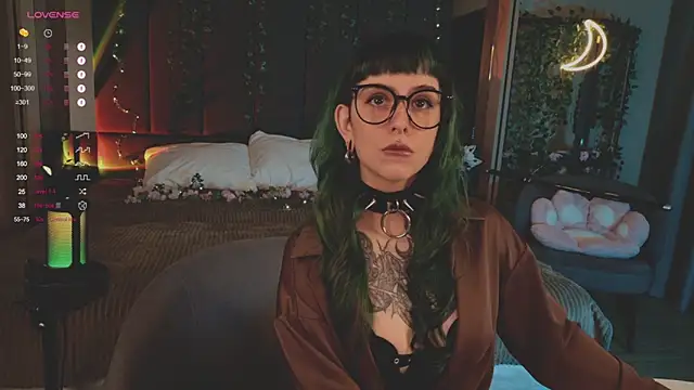 MichaellaMoon online show from 7, 3, 2025