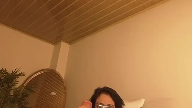 Coquette Johnson online show from 4, 4, 2026