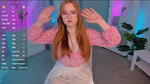Snapshot of bonnie_wright chatting on 5, 12, 2024 bonnie wright online show from 5, 12, 2024