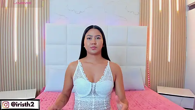 Iris Thompson  online show from 9, 10, 2025