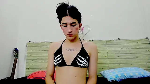 Evil Queen13 online show from 13, 12, 2025