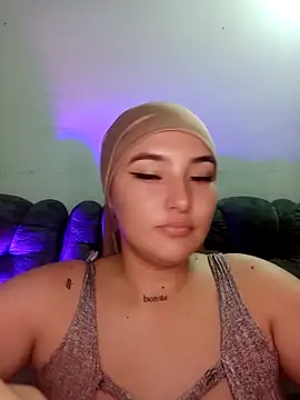 Celeste camila18 online show from 14, 3, 2026