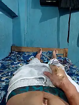 Snapshot of funnguy25 chatting on 26, 10, 2025 funnguy25 online show from 26, 10, 2025