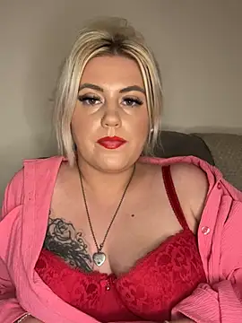 Snapshot of Blondiee3088 chatting on 19, 12, 2024 Blondiee3088 online show from 19, 12, 2024