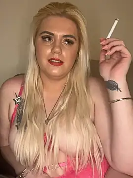 Snapshot of Blondiee3088 chatting on 9, 2, 2025 Blondiee3088 online show from 9, 2, 2025