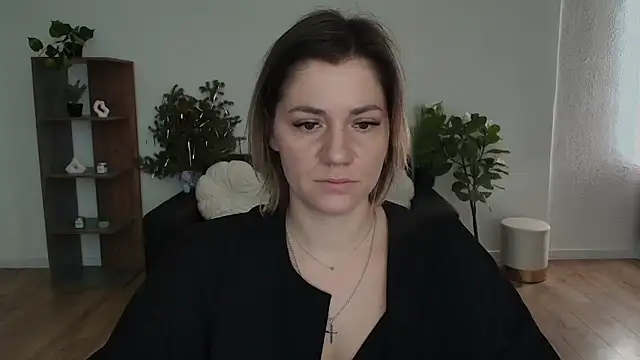 MariaSttone online show from 10, 2, 2025