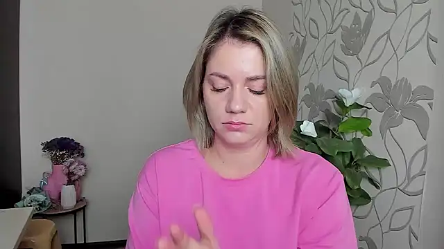 MariaSttone online show from 17, 9, 2025