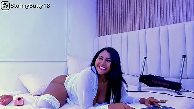 StormyButty18 online show from 15, 3, 2025