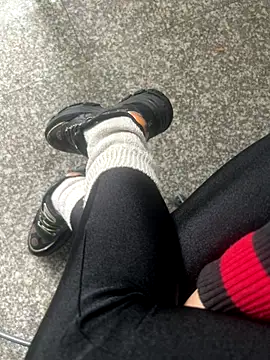 FeetVibe online show from 7, 10, 2025