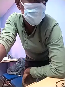 Snapshot of Tamilandteluguboy14 chatting on 4, 10, 2025 Tamilandteluguboy14 online show from 4, 10, 2025