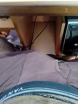 Snapshot of Tamilandteluguboy14 chatting on 17, 10, 2025 Tamilandteluguboy14 online show from 17, 10, 2025