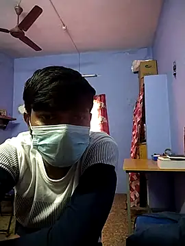 Snapshot of Tamilandteluguboy14 chatting on 5, 12, 2025 Tamilandteluguboy14 online show from 5, 12, 2025