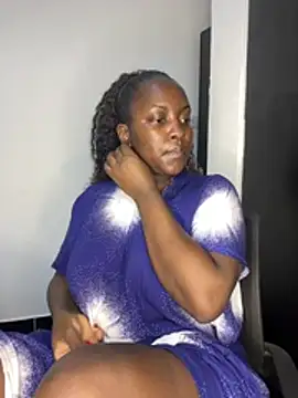 Snapshot of prettiepearl chatting on 10, 6, 2026 prettiepearl online show from 10, 6, 2026