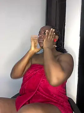 Snapshot of prettiepearl chatting on 12, 6, 2026 prettiepearl online show from 12, 6, 2026