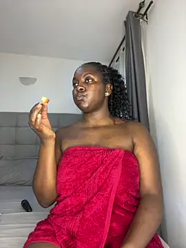 Snapshot of prettiepearl chatting on 16, 6, 2026 prettiepearl online show from 16, 6, 2026