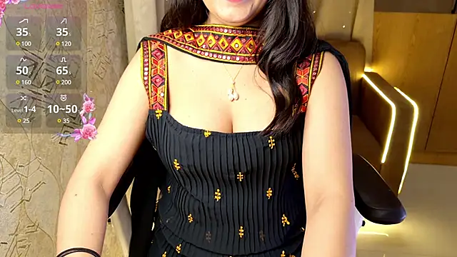 Snapshot of Punjabi_Queen1 chatting on 15, 12, 2024 Punjabi Queen1 online show from 15, 12, 2024