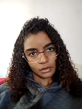 Snapshot of Emanuelle_manu chatting on 13, 5, 2026 Emanuelle manu online show from 13, 5, 2026