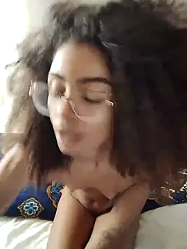 Snapshot of Emanuelle_manu chatting on 28, 5, 2026 Emanuelle manu online show from 28, 5, 2026