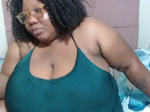 DAIRYBELLELIZxx online show from 6, 3, 2025