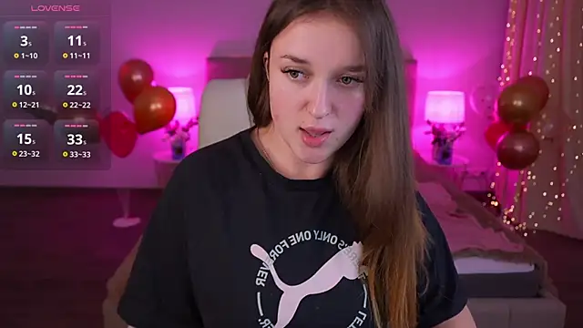 DonnaLustt online show from 13, 2, 2025