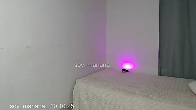 Snapshot of soy_mariana_ chatting on 10, 10, 2025 soy mariana online show from 10, 10, 2025