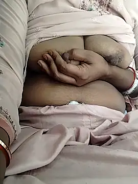 Snapshot of saloni19881 chatting on 17, 2, 2025 saloni19881 online show from 17, 2, 2025