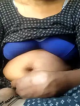 Snapshot of saloni19881 chatting on 12, 3, 2025 saloni19881 online show from 12, 3, 2025