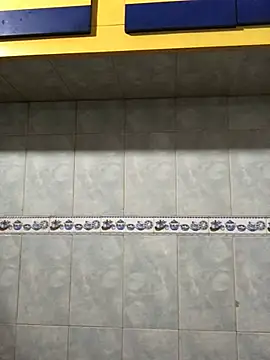 isacalejandroo online show from 16, 2, 2025