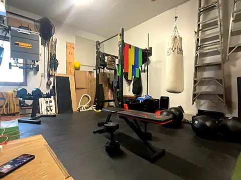 Snapshot of MissSwitch chatting on 4, 12, 2024 MissSwitch online show from 4, 12, 2024