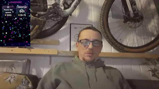 Snapshot of 420Curvybabe chatting on 9, 12, 2024 420Curvybabe online show from 9, 12, 2024