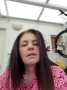 Snapshot of 420Curvybabe chatting on 21, 12, 2024 420Curvybabe online show from 21, 12, 2024