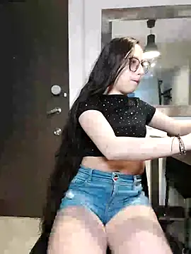 Snapshot of milena_23x chatting on 9, 3, 2025 milena 23x online show from 9, 3, 2025