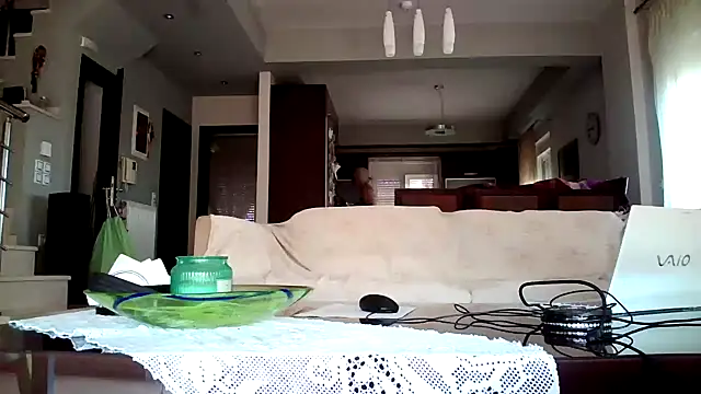 Kalia Cross online show from 12, 11, 2025